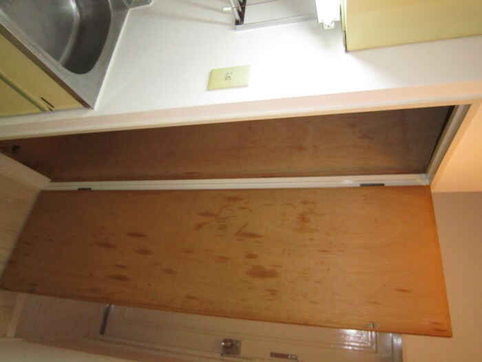 物件内観写真10　(収納)