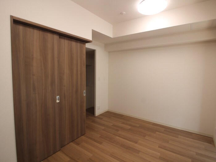 物件内観写真3　(居室)