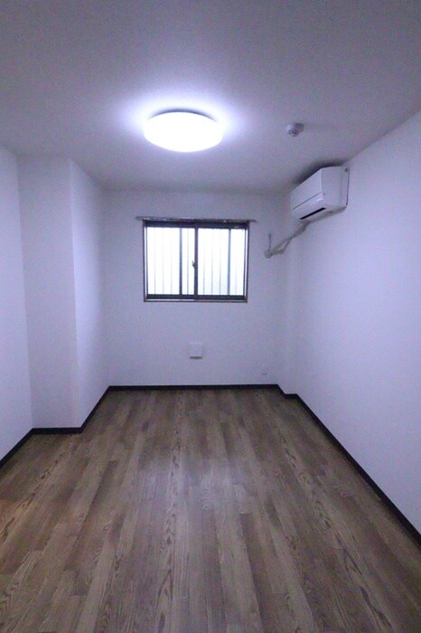 物件内観写真6　(居室)