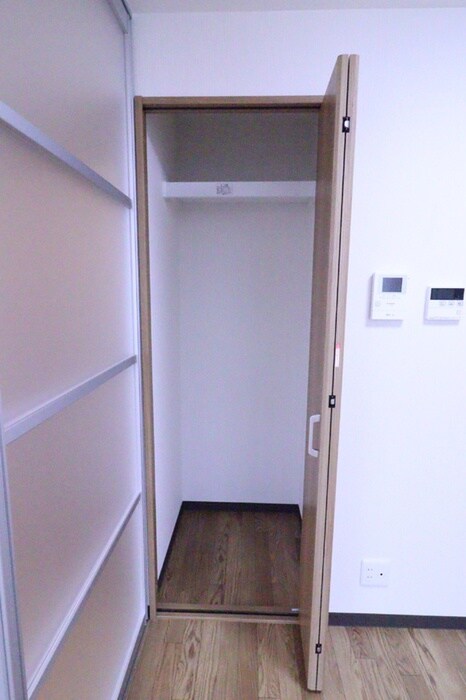 物件内観写真11　(収納)