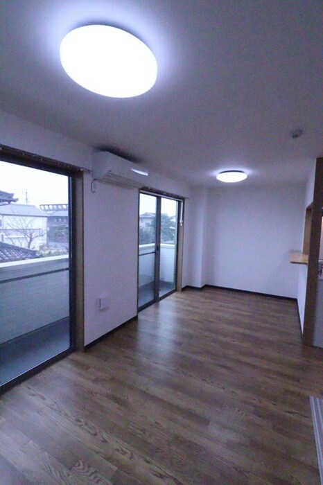 物件内観写真15　(居室)