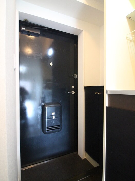 物件内観写真18　(玄関)