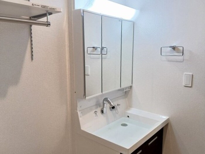 物件内観写真7　(洗面)