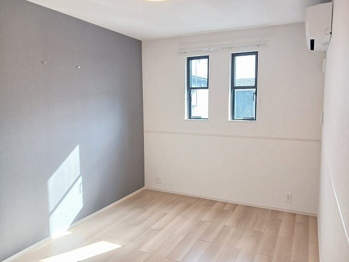 物件内観写真11　(居室)