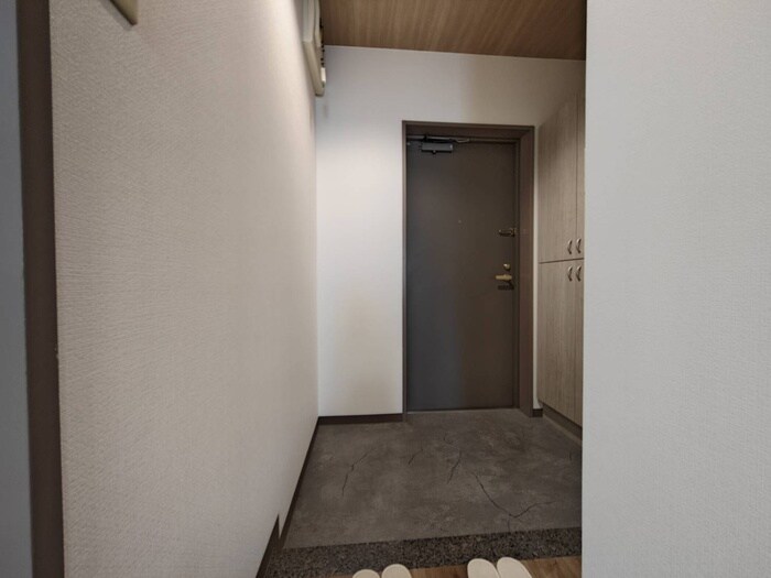 物件内観写真16　(玄関)