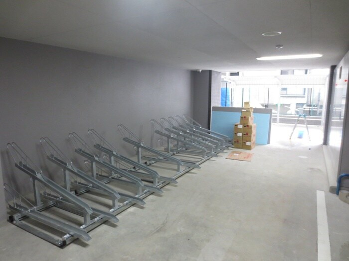 物件外観写真5　(駐輪場)