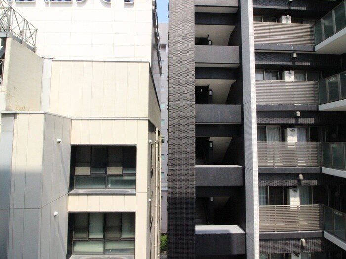 物件内観写真17　(室内からの展望)