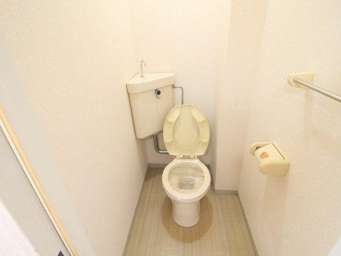 物件内観写真12　(トイレ)