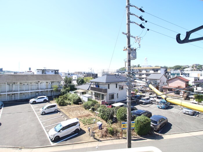 物件内観写真20　(室内からの展望)