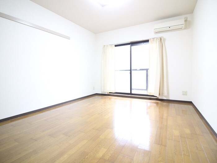 物件内観写真12　(居室)