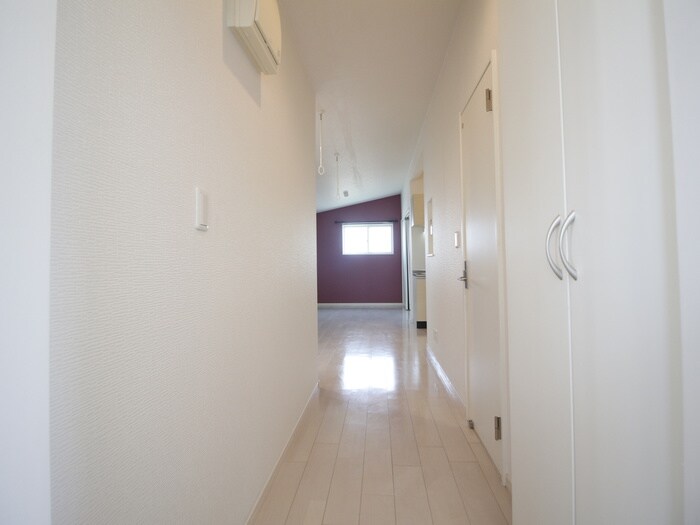 物件内観写真7　(玄関)