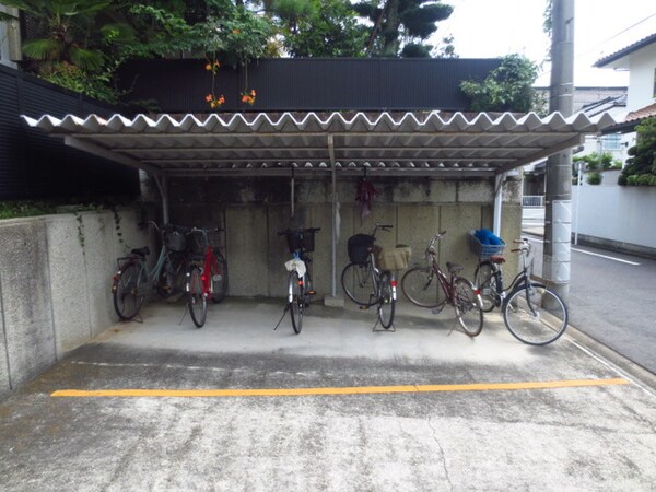 駐輪場