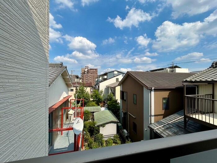 物件内観写真16　(室内からの展望)