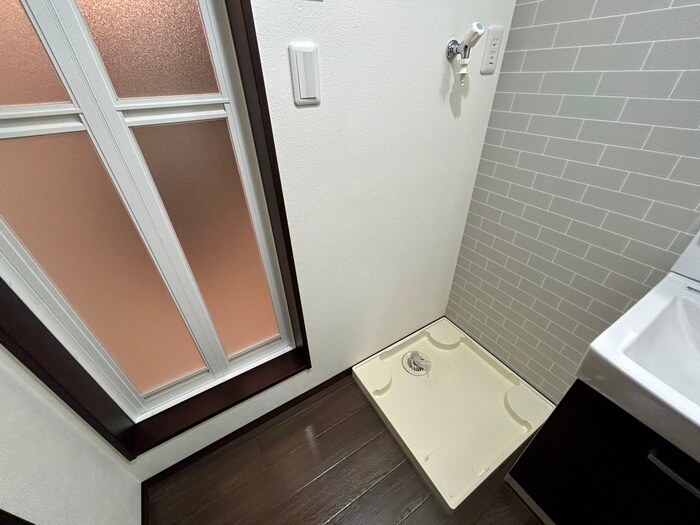 物件内観写真17　(洗濯機置場)