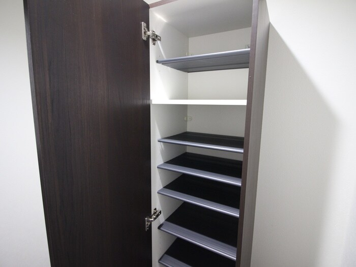 物件内観写真18　(靴箱)