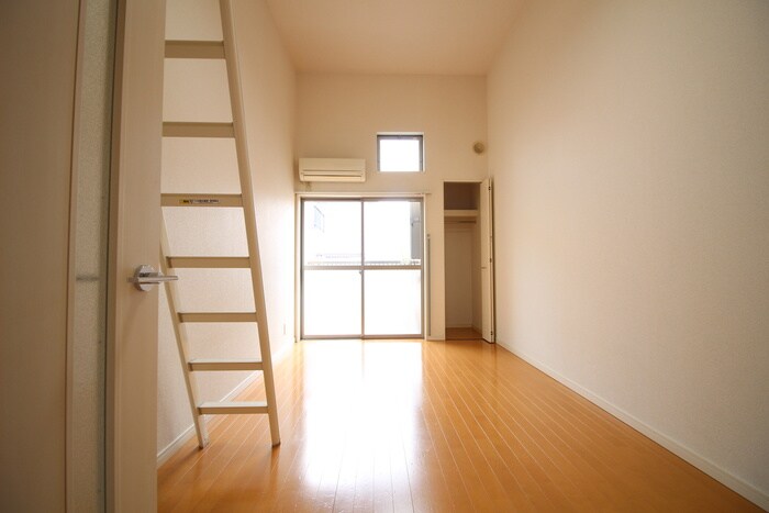 物件内観写真7　(居室)