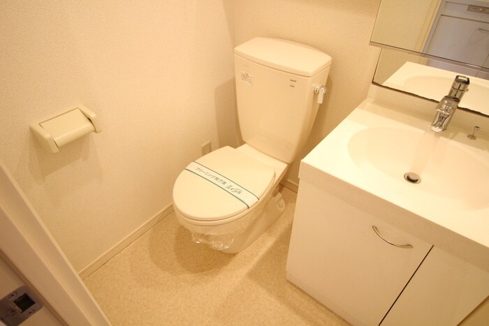 物件内観写真15　(トイレ)