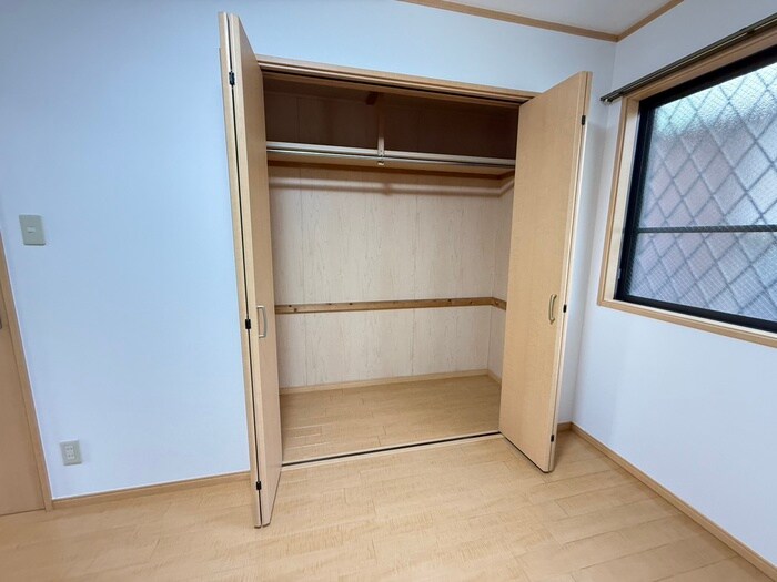 物件内観写真10　(収納)