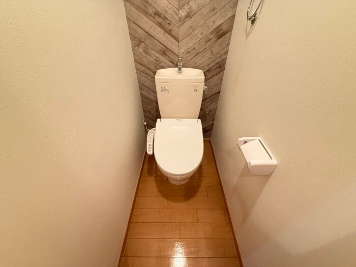 物件内観写真13　(トイレ)