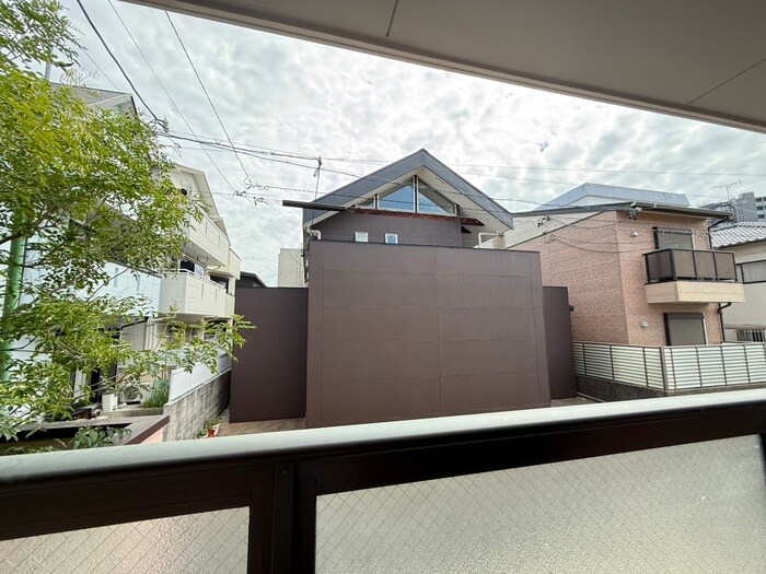 物件内観写真16　(室内からの展望)