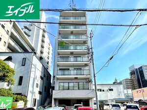 ハットリビル外観写真