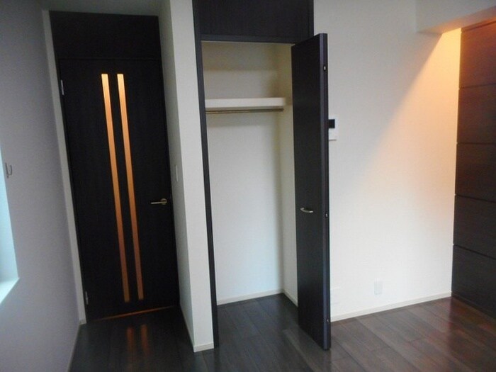 物件内観写真12　(収納)