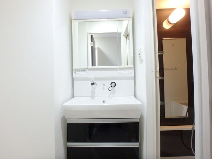 物件内観写真9　(洗面)