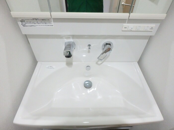 物件内観写真12　(洗面)