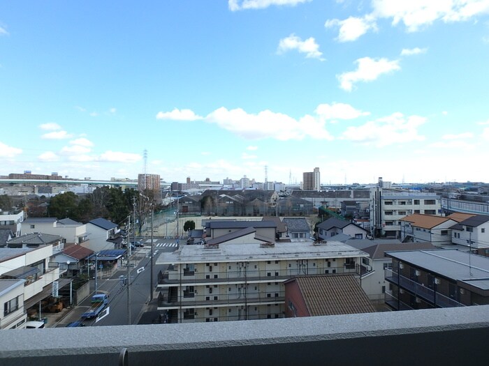 物件内観写真17　(室内からの展望)