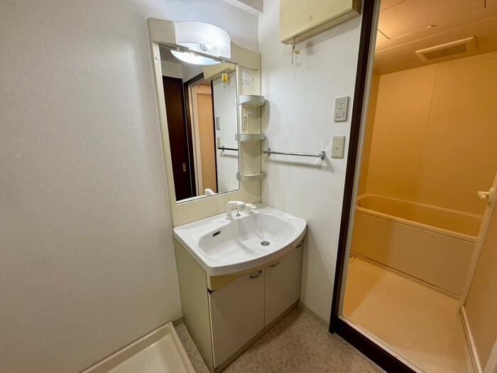 物件内観写真10　(洗面)