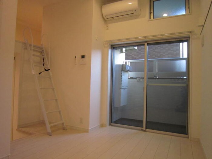 物件内観写真12　(居室)