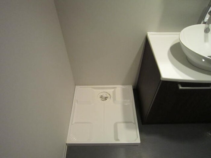 物件内観写真16　(洗濯機置場)