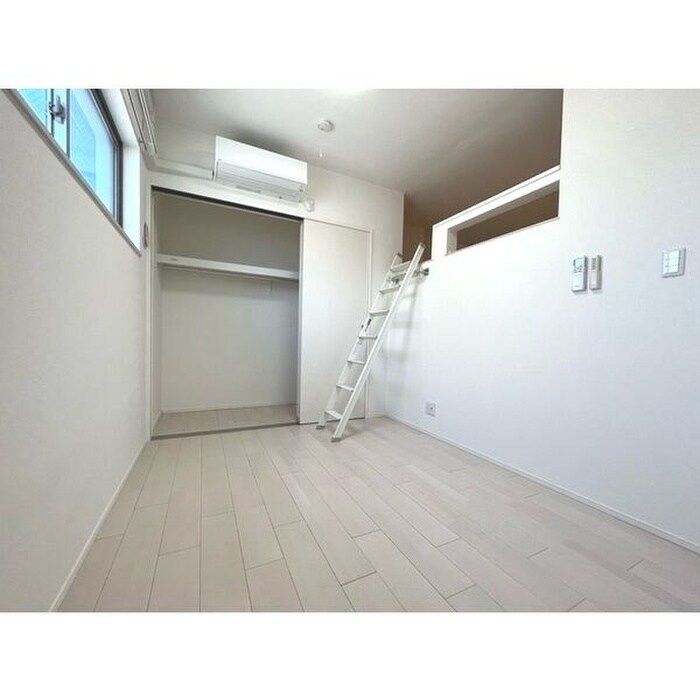 物件内観写真11　(居室)