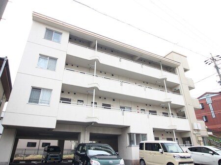 メゾンクレブラン外観写真