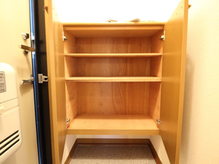 物件内観写真16　(靴箱)