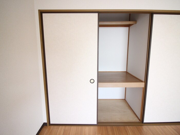 物件内観写真18　(収納)