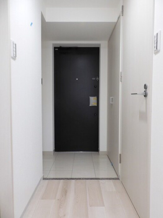 物件内観写真14　(玄関)