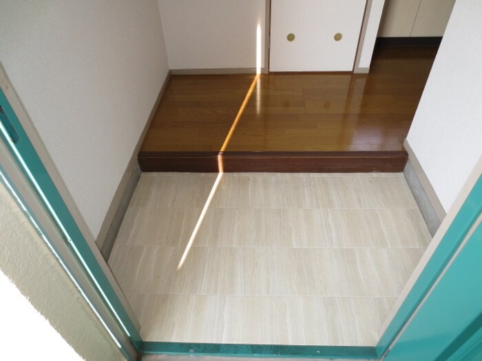 物件内観写真15　(玄関)