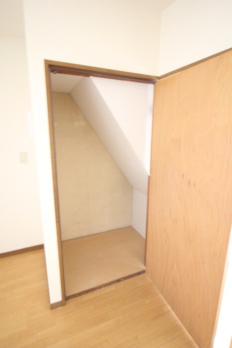物件内観写真15　(収納)