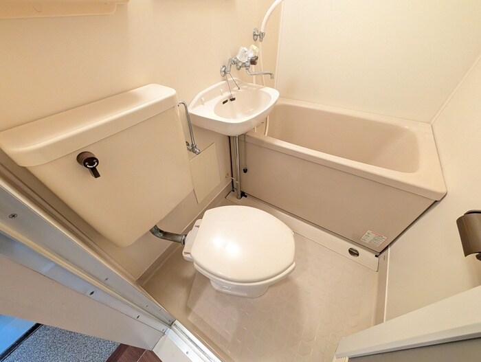 物件内観写真12　(トイレ)