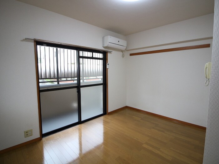 物件内観写真12　(居室)