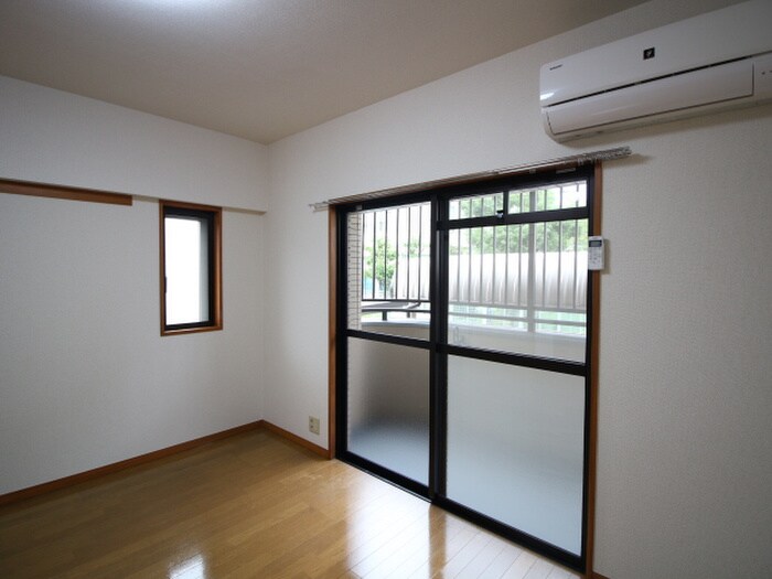 物件内観写真15　(居室)