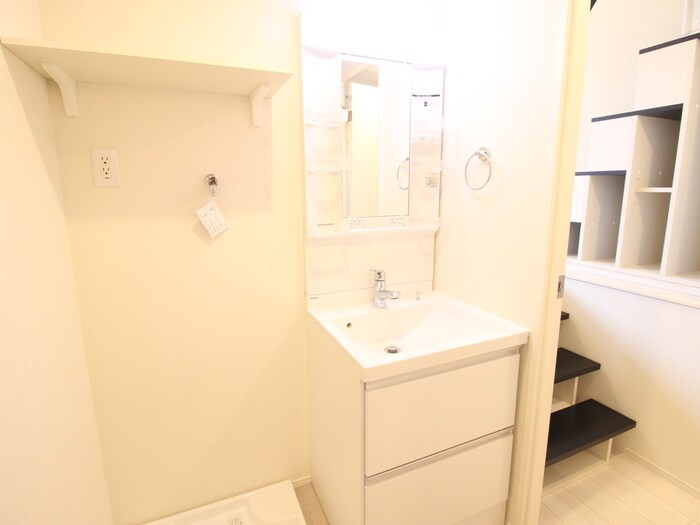 物件内観写真12　(洗面)