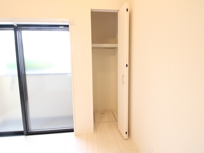 物件内観写真13　(収納)