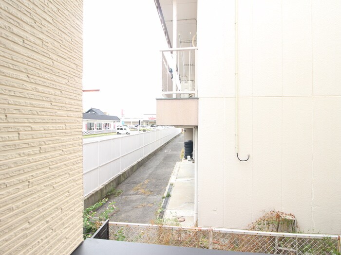 物件内観写真16　(室内からの展望)