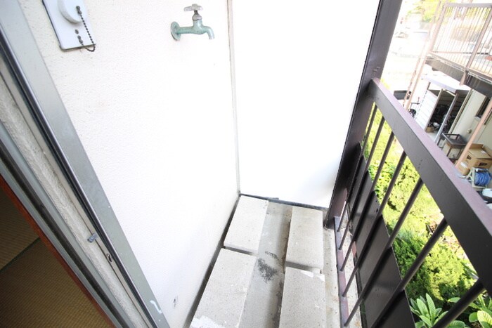 物件内観写真12　(洗濯機置場)