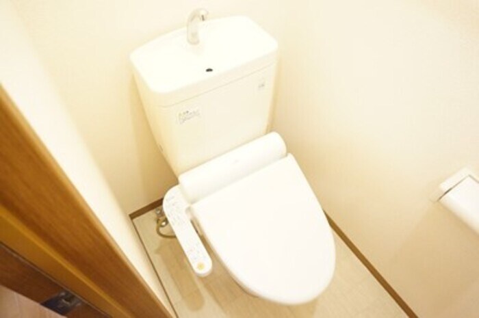 物件内観写真8　(トイレ)