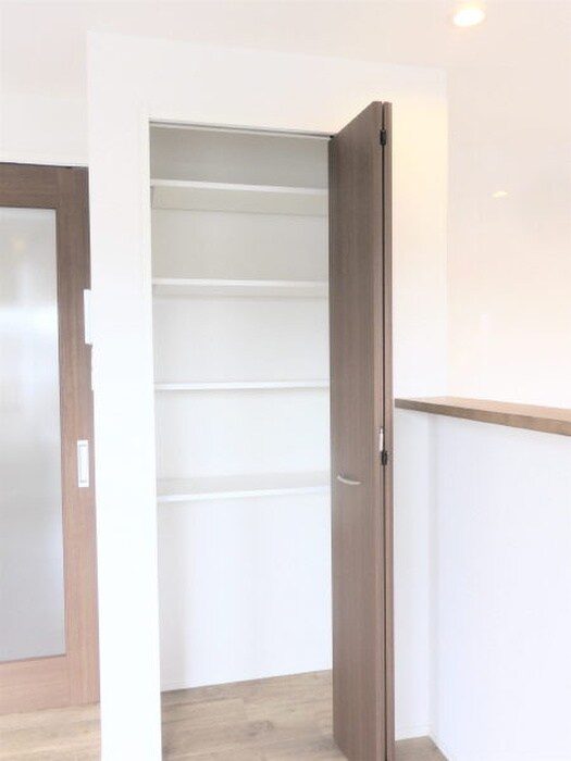 物件内観写真8　(収納)