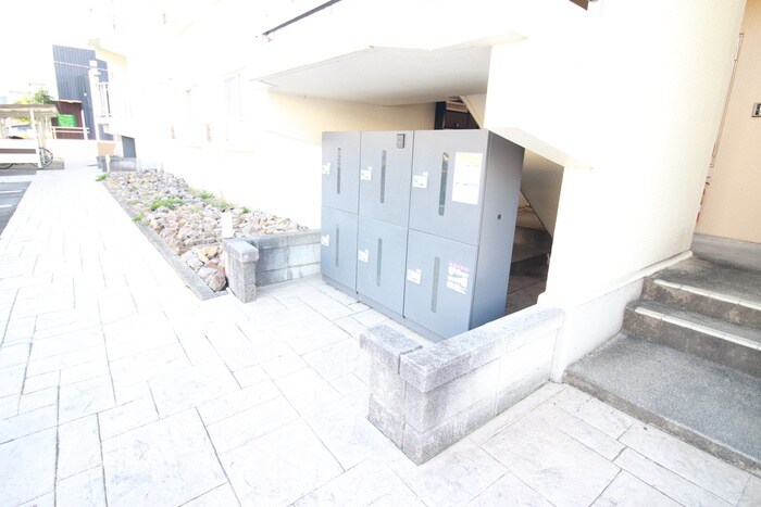 物件外観写真4　(建物設備)