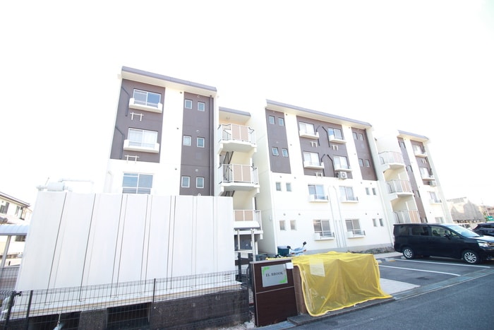 物件外観写真6　(外観写真)